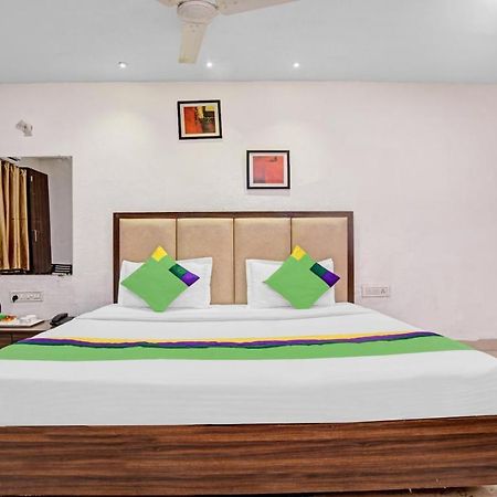 Hotel Treebo Trend Royal Galaxy Park Indore Exterior foto