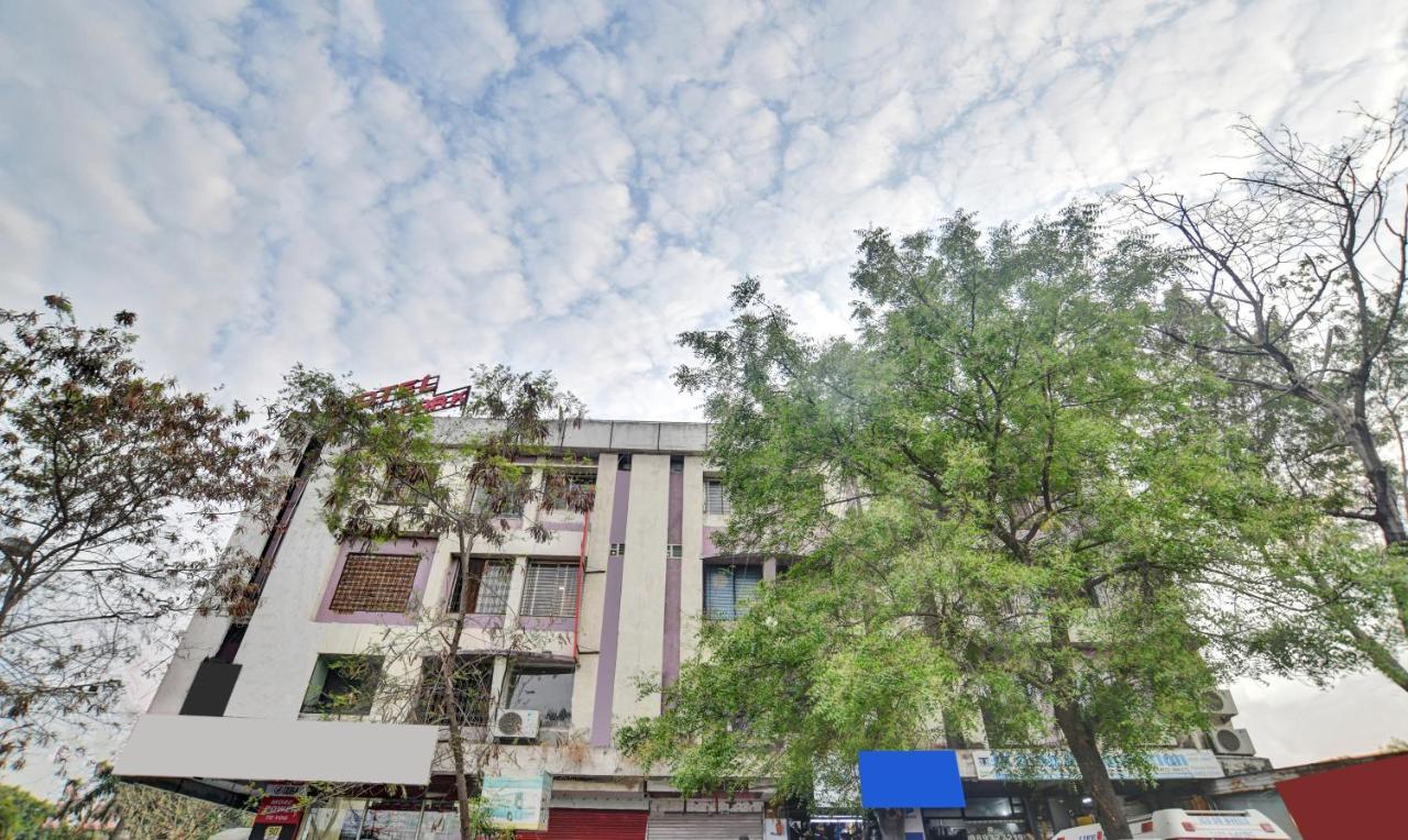 Hotel Treebo Trend Royal Galaxy Park Indore Exterior foto